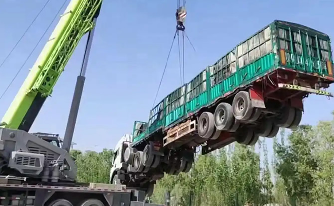 勃利道路脱困救援案例
